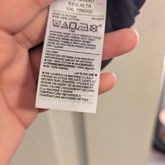 Old Navy Gray Leopard Print V Neck Tee Sz XXL Tall - Picture 5 of 5